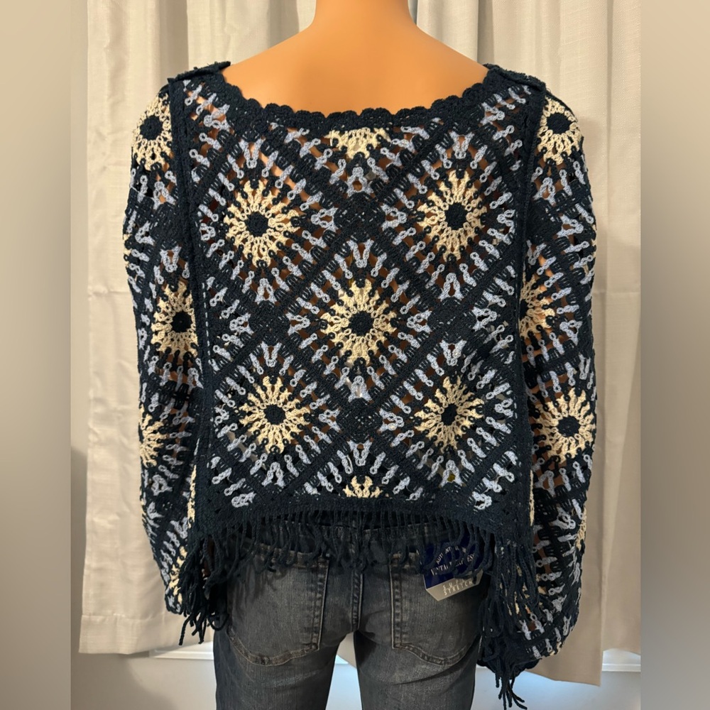Cool House of Harlow 1960 one size poncho style sweater with armholes blue white - Picture 6 of 6